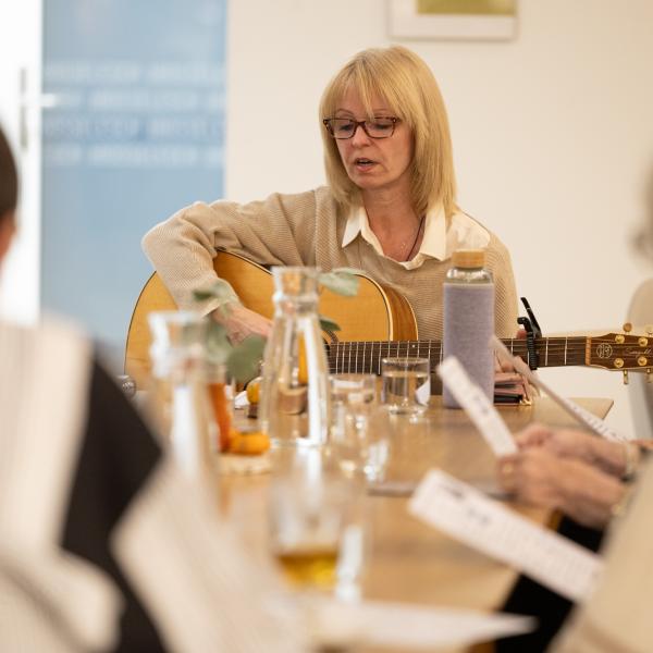 Konferenz Lily Unden