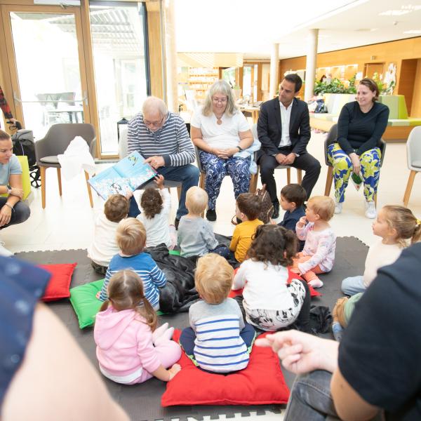 Visite de M. le ministre de la famille