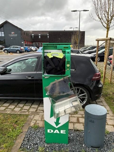 Defibrillateur endommagé