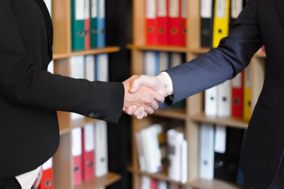 Recrutement - illustration "handshake"